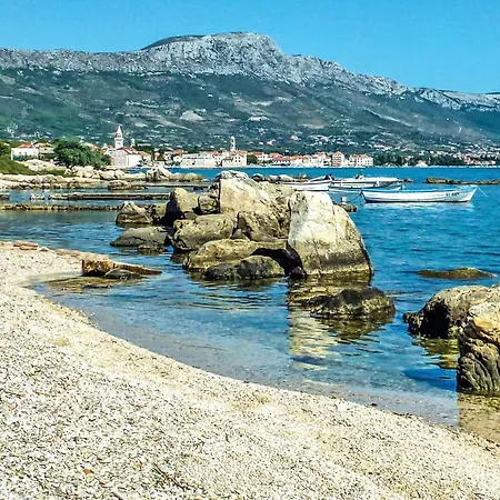 Beautiful In Kastel Stafilic With Wifi Holiday home *