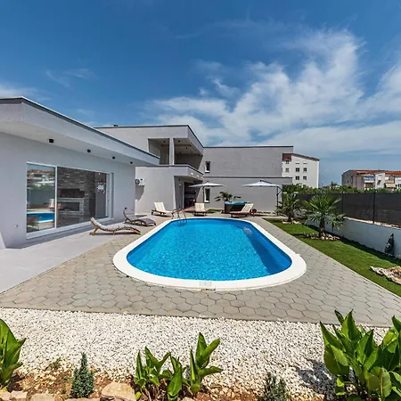 Beautiful In Kastel Stafilic With Wifi Holiday home